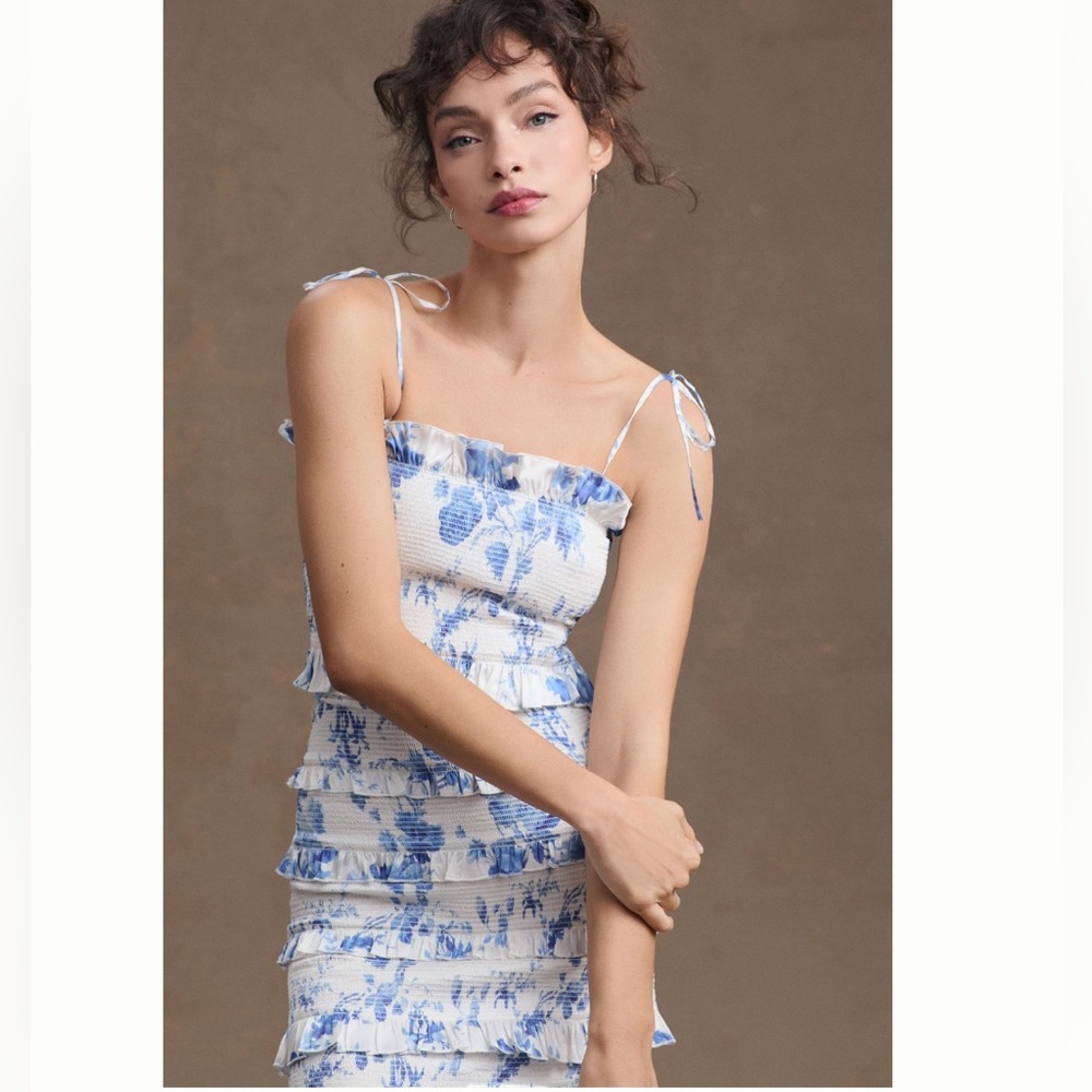 Chapman Lily Dress in Blue floral